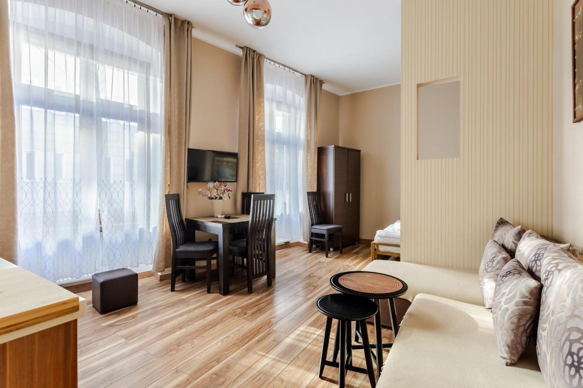 Functional And Comfortable Very Berry Studios In Poznan By Noclegi Renters Eksteriør bilde