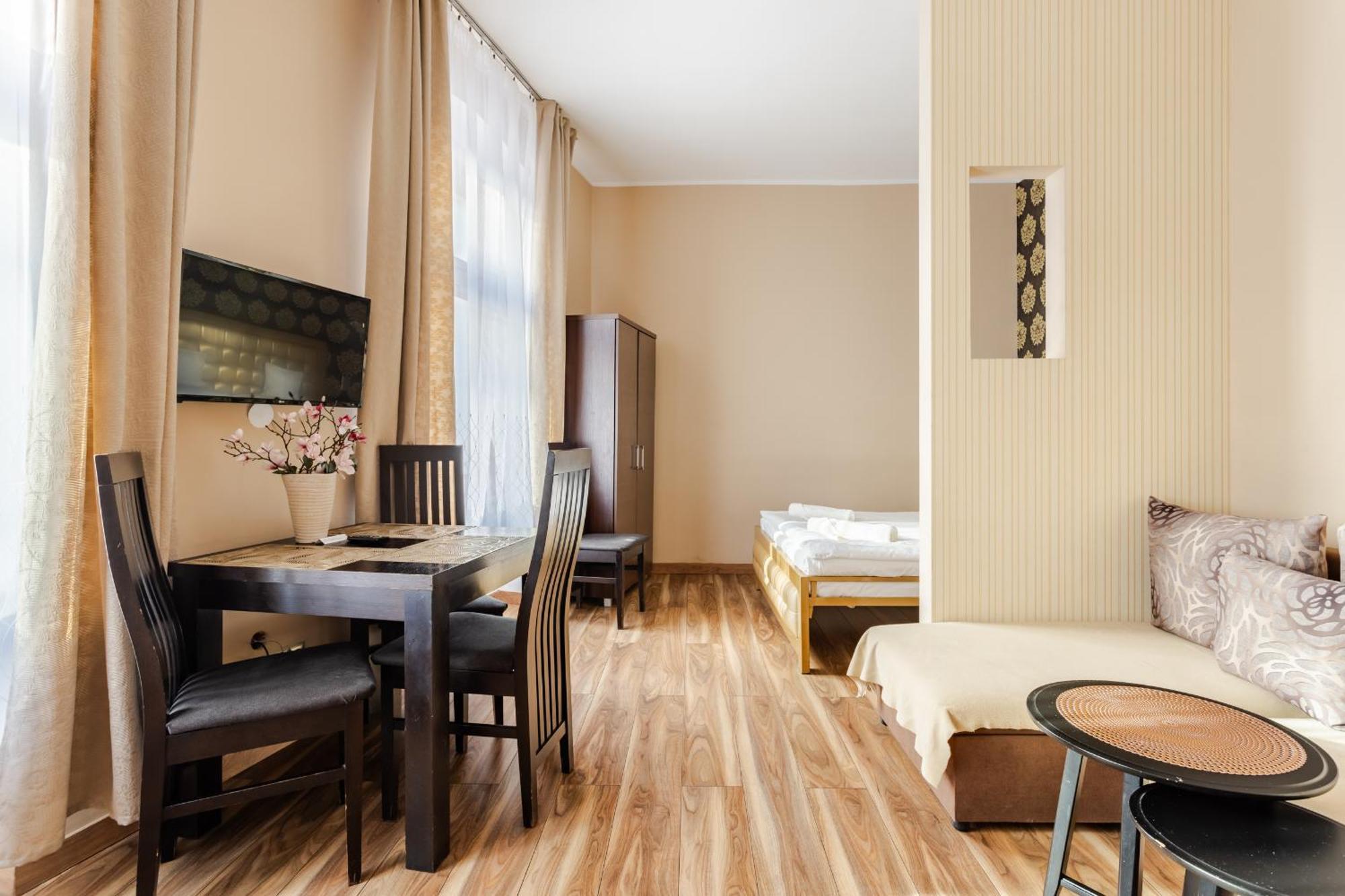 Functional And Comfortable Very Berry Studios In Poznan By Noclegi Renters Eksteriør bilde