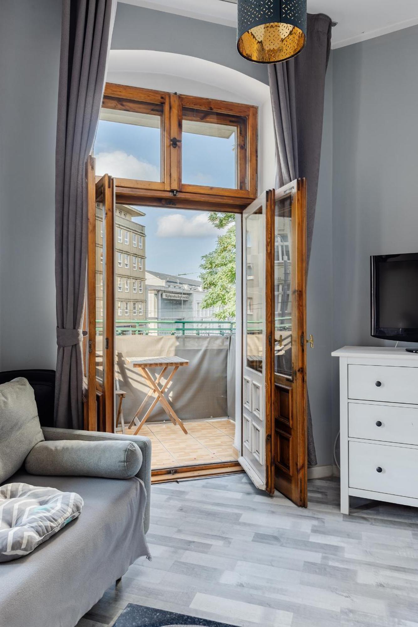 Functional And Comfortable Very Berry Studios In Poznan By Noclegi Renters Eksteriør bilde